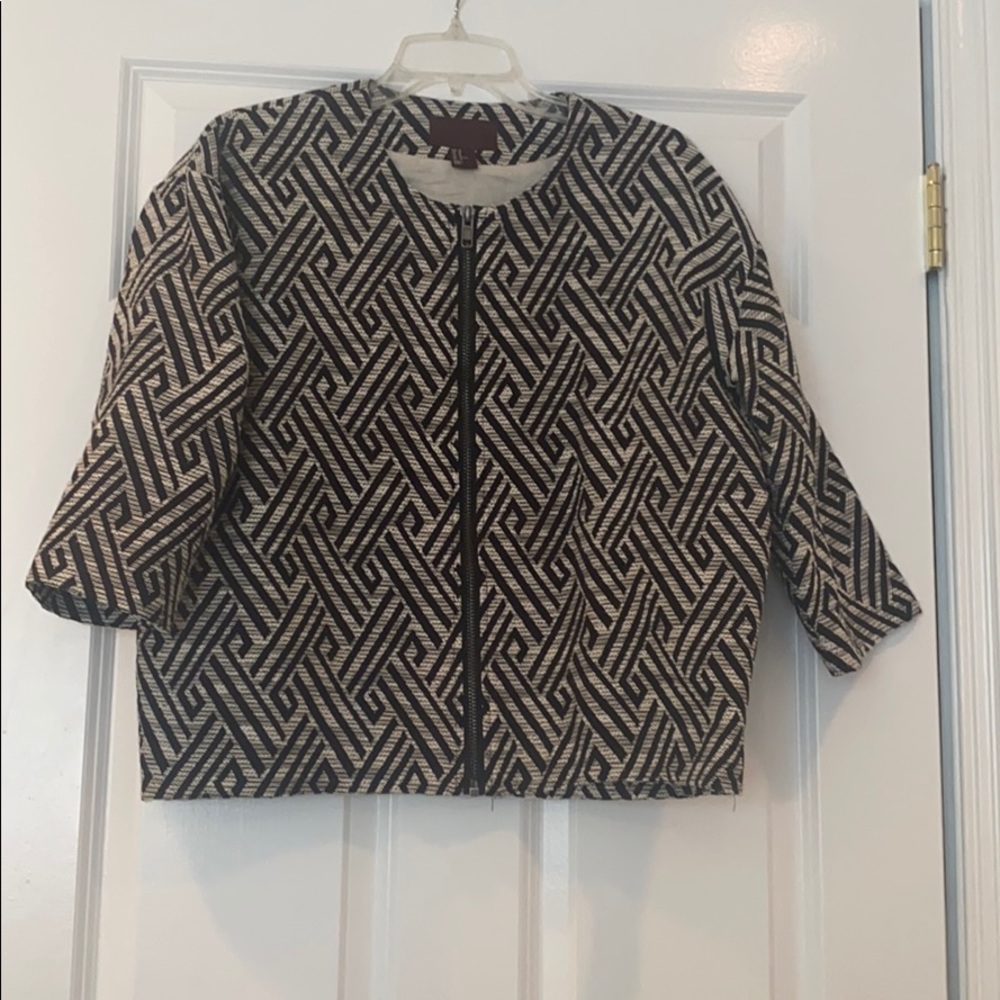 H & M cropped blazer/jacket
